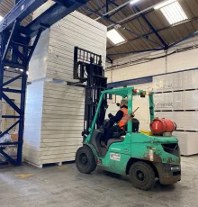 HILT Forklift Loading